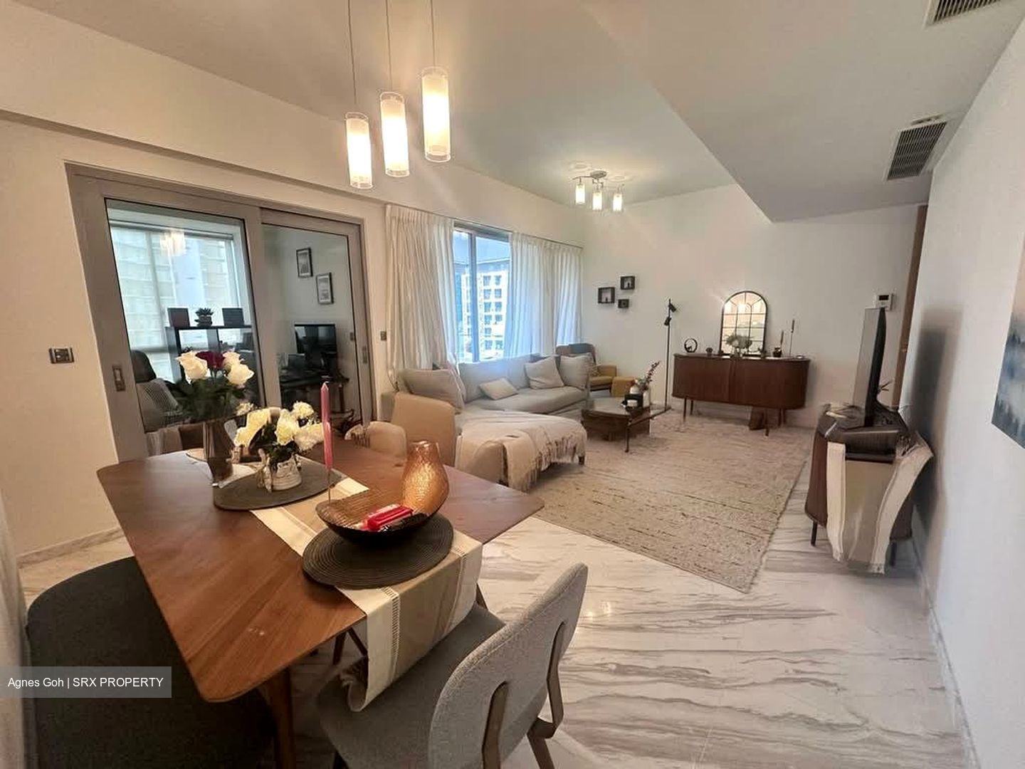 Suites @ Cairnhill (D9), Apartment #582463621